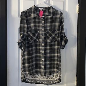 Sheer 3/4 Sleeve Button Down